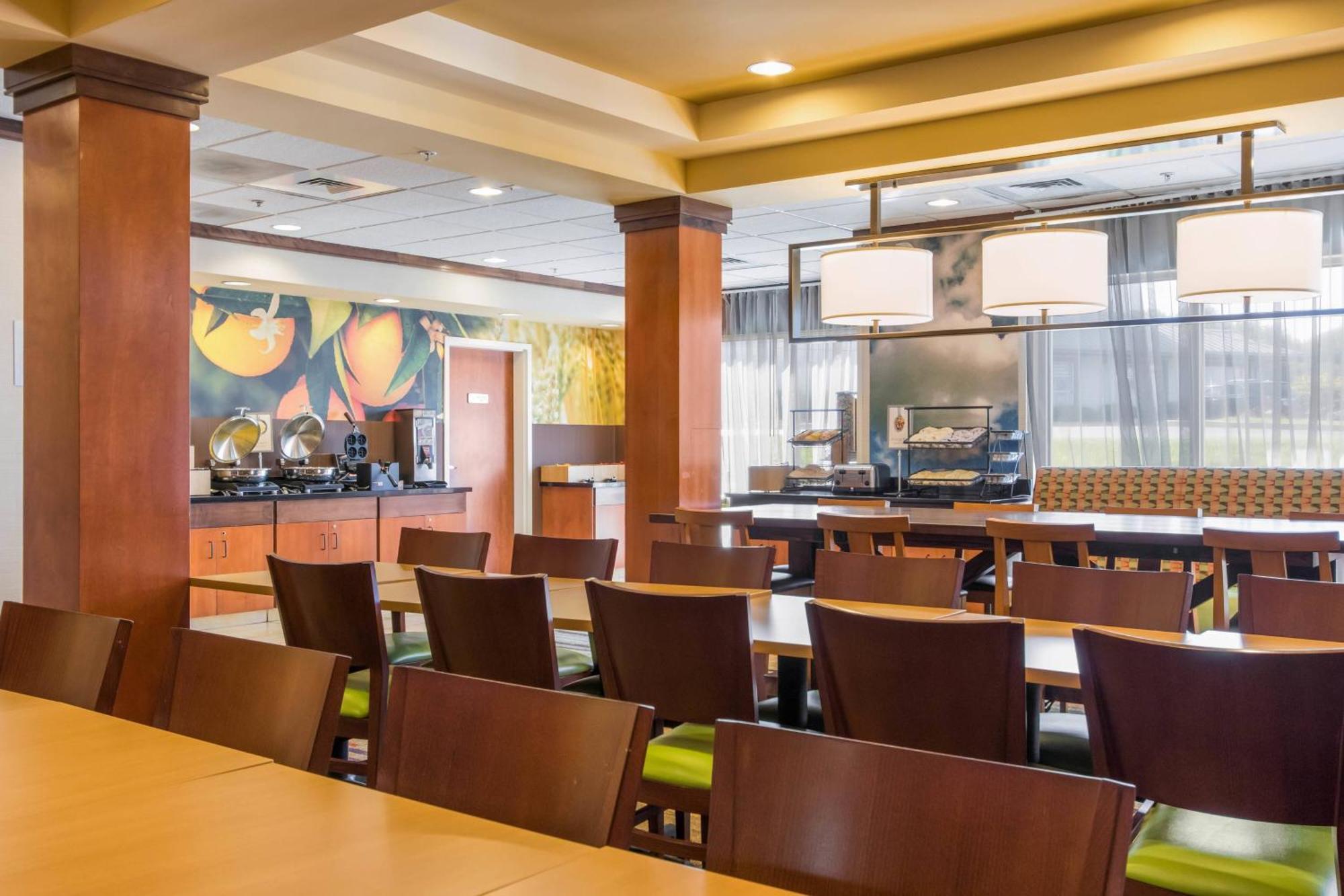 Fairfield Inn & Suites Колумбия Экстерьер фото