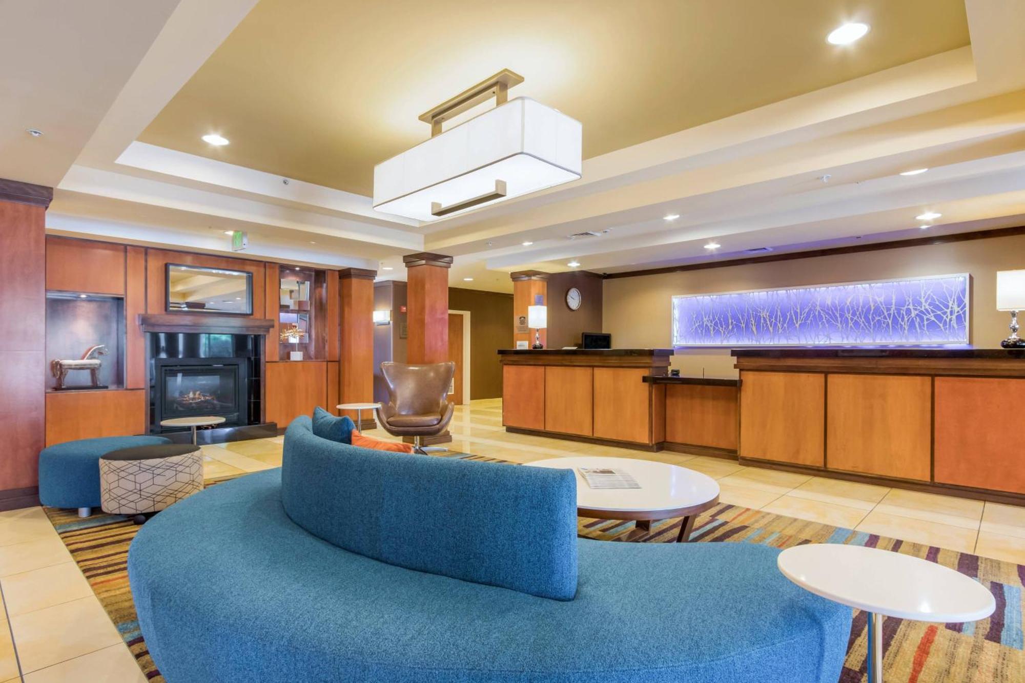 Fairfield Inn & Suites Колумбия Экстерьер фото